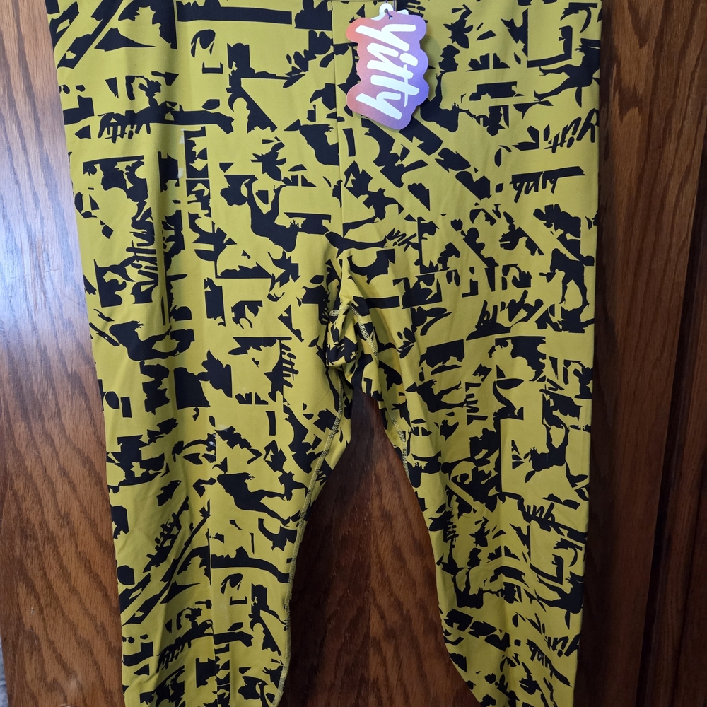 YITTY Yellow Leggings with Black Abstract Print